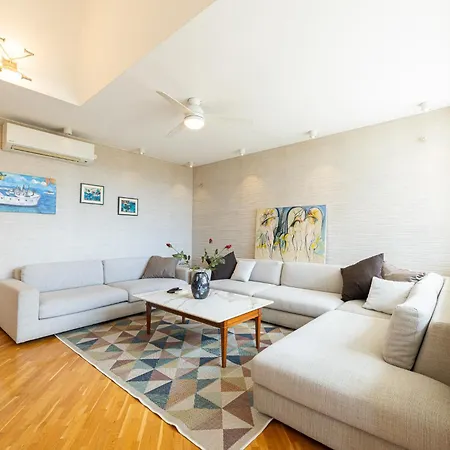 Horizon Penthouse - Premium Location And Panoramic Views דירה *