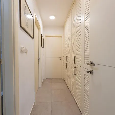 Horizon Penthouse - Premium Location And Panoramic Views דירה *